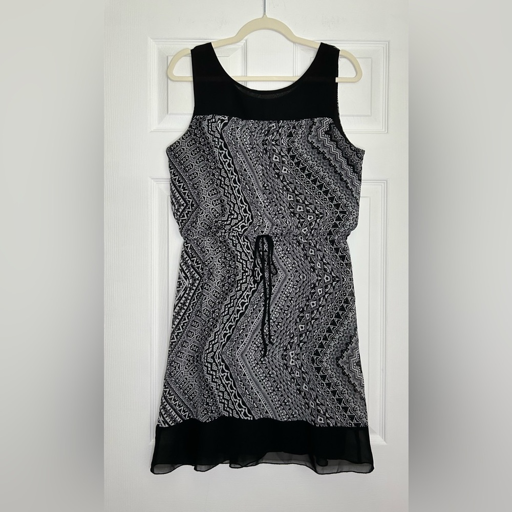 Enfocus Studio Monochrome Geometric Mini Dress
